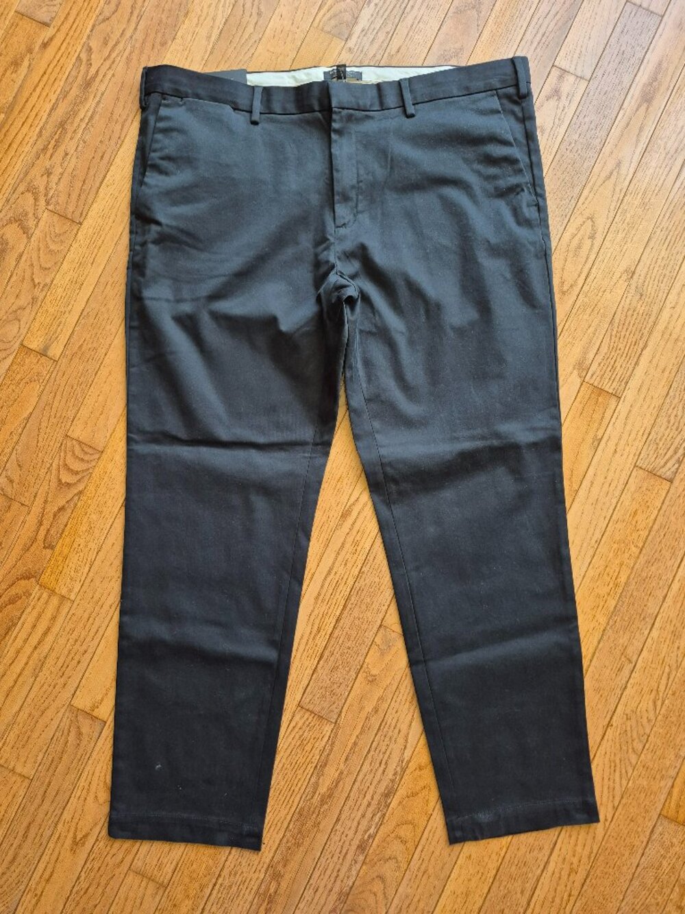 NWT Banana Republic Aiden Pants Rapid Movement Chino Slim Fit Mens 42